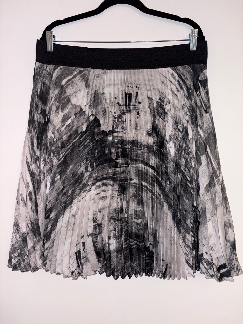 Apt. 9 Black & White Abstract Pleated Skirt Size XL
